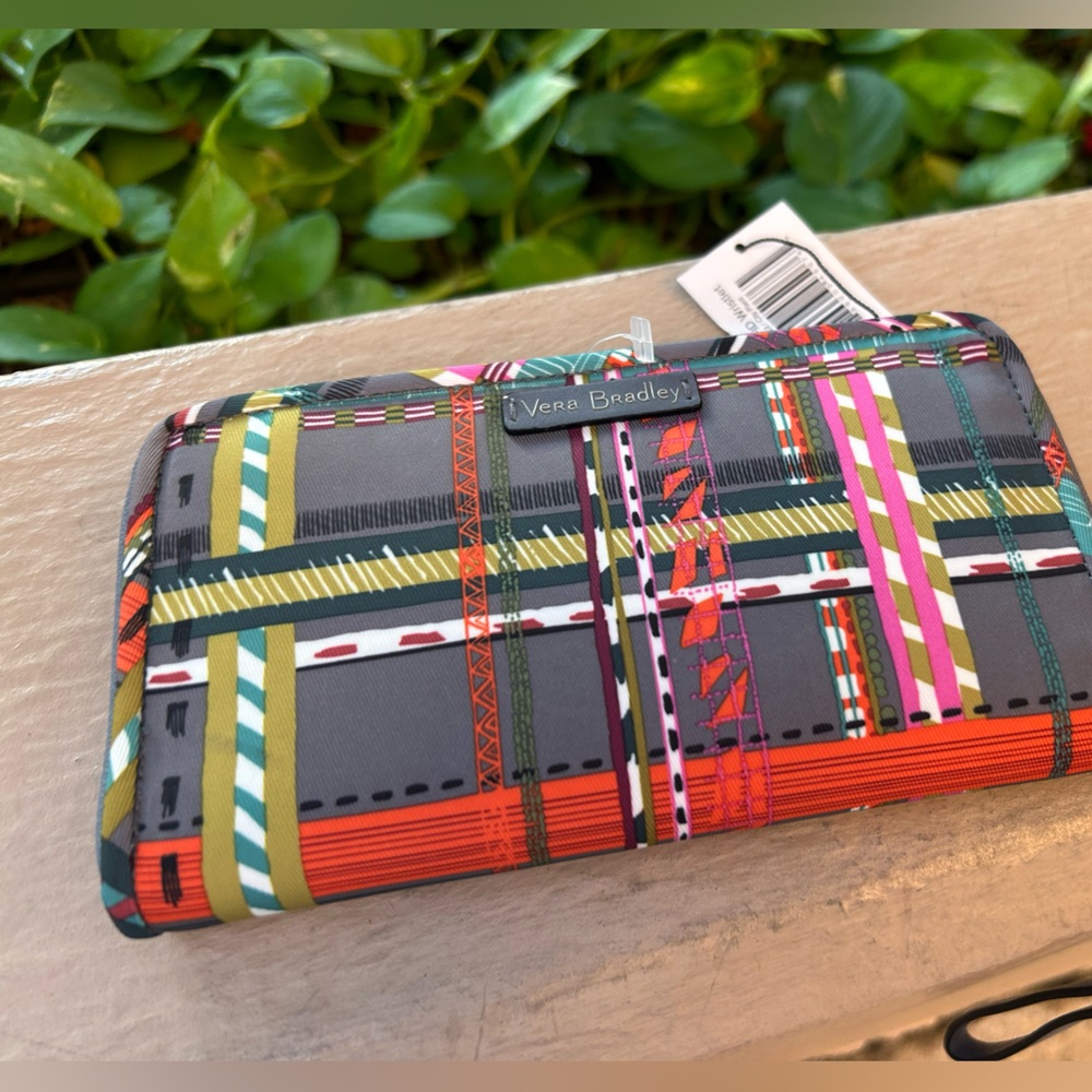 Vera Bradley Midtown wallet RFID City Plaid Retired